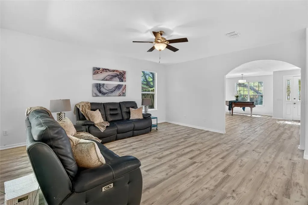 1305 Windy Bluff Drive Minneola FL 34715