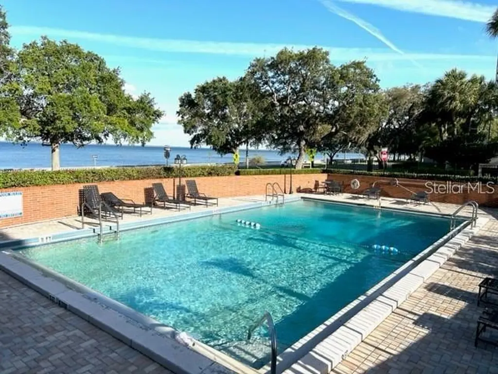 4015 Bayshore Boulevard Tampa FL 33611