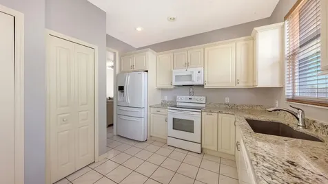 356 Fareham Drive Venice FL 34293