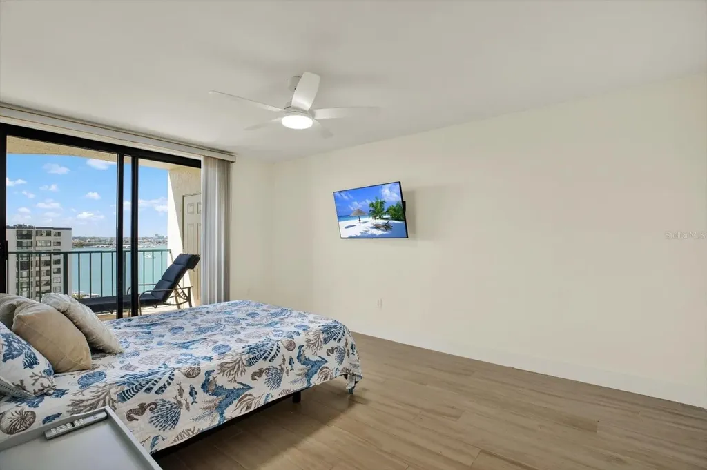 670 Island Way Clearwater Beach FL 33767