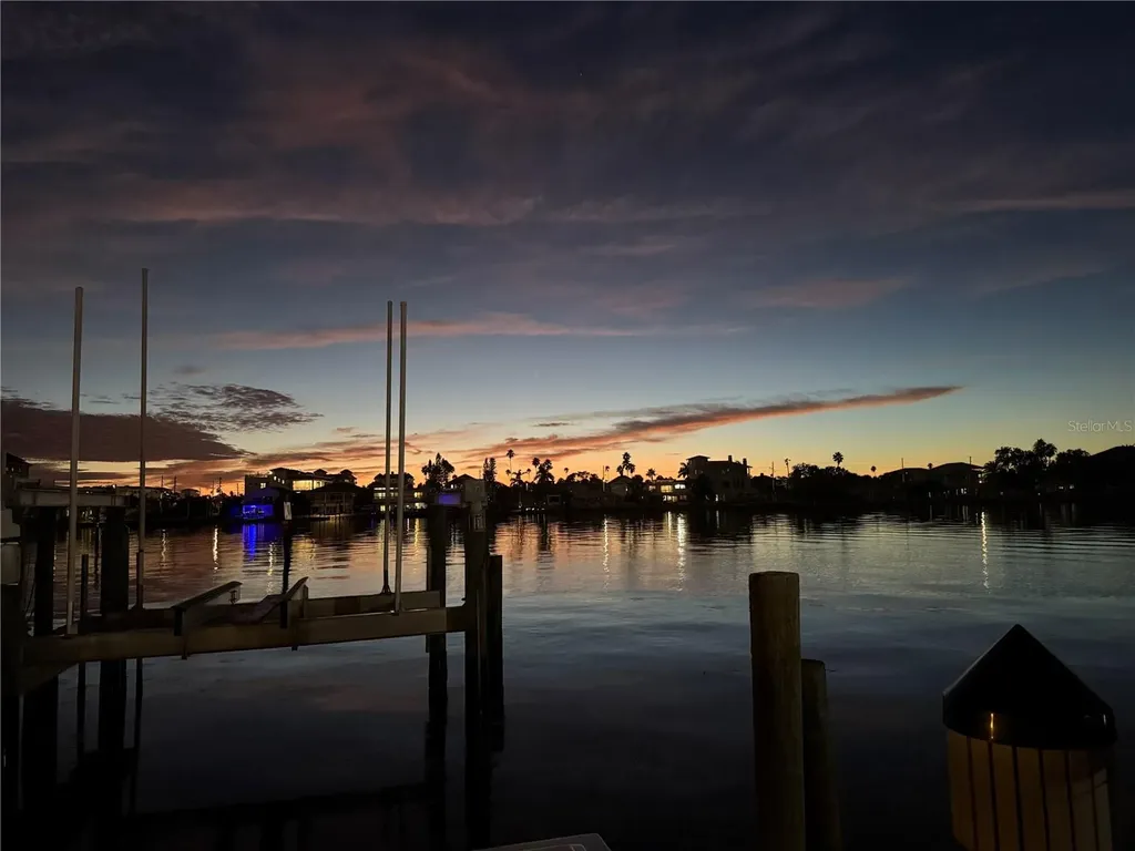 670 Island Way Clearwater Beach FL 33767