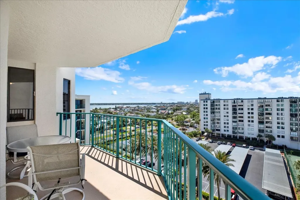 670 Island Way Clearwater Beach FL 33767