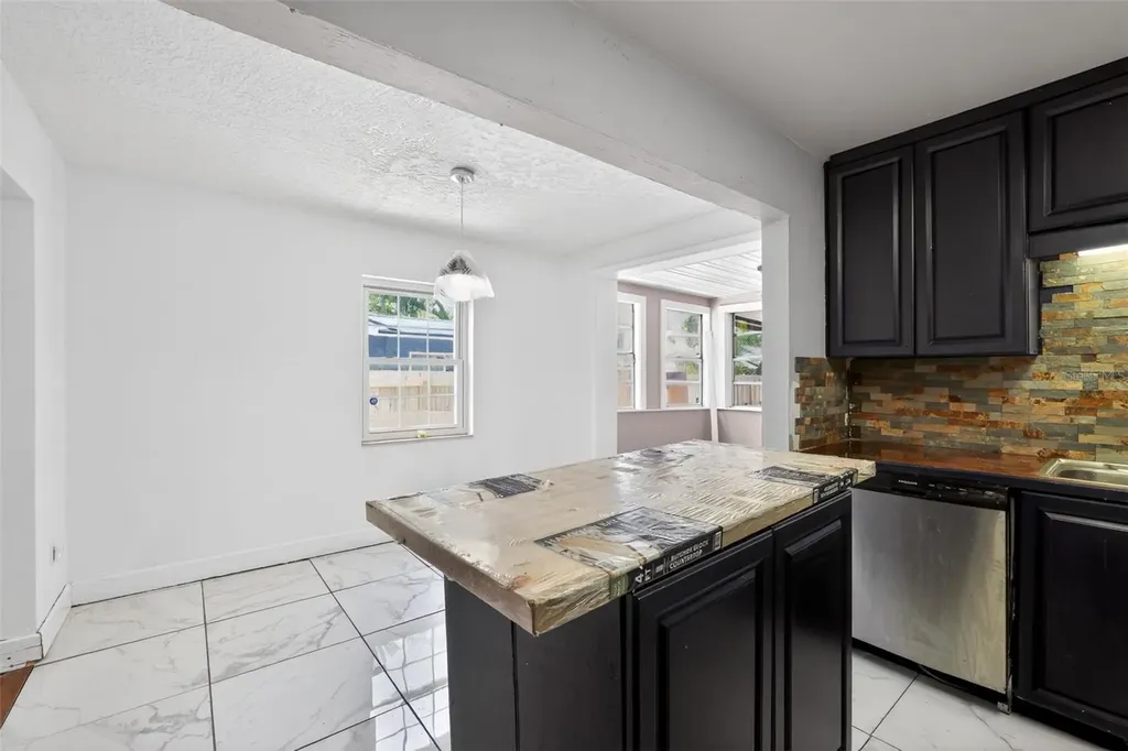 775 28th Avenue S St Petersburg FL 33705