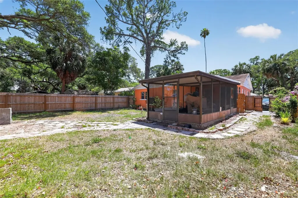 775 28th Avenue S St Petersburg FL 33705