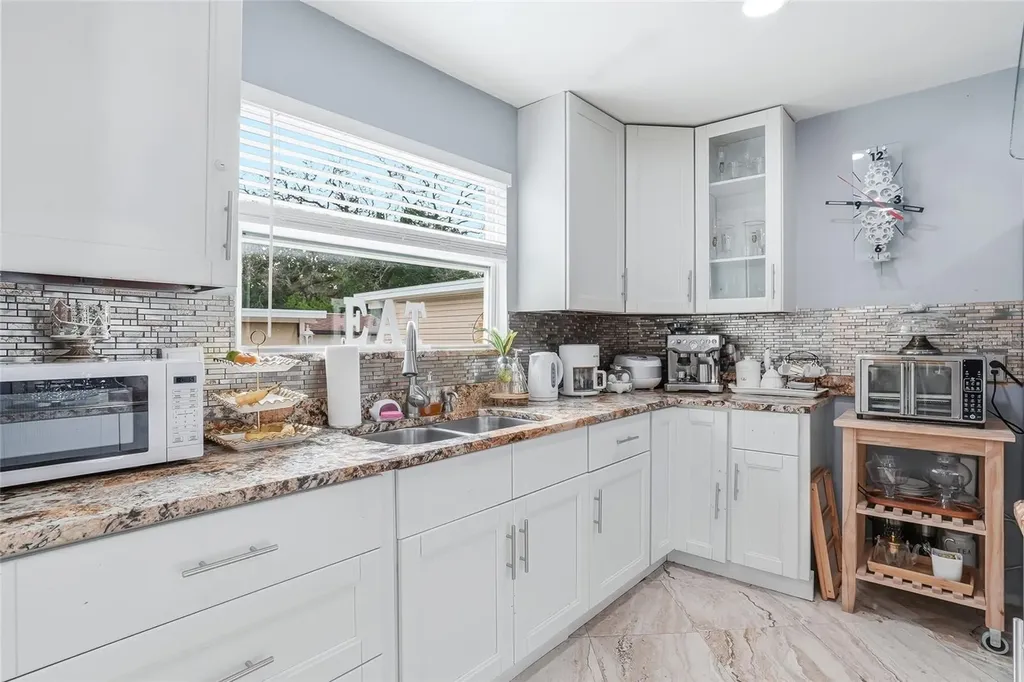 3014 W Wilder Avenue Tampa FL 33614
