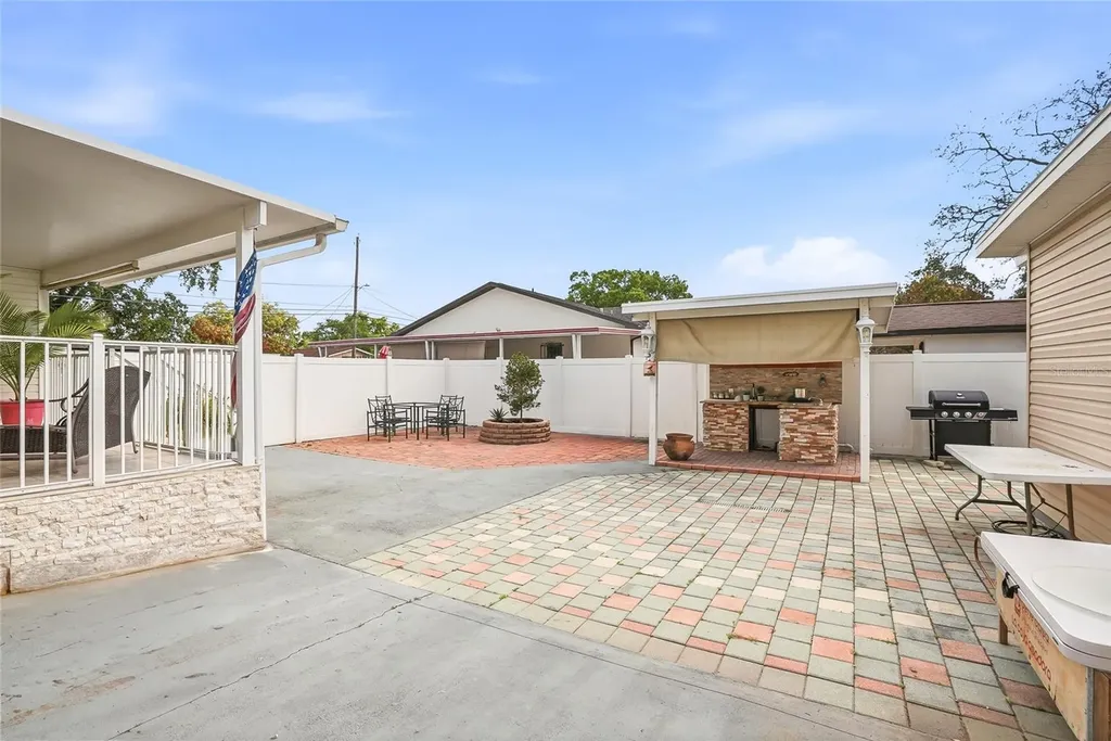 3014 W Wilder Avenue Tampa FL 33614