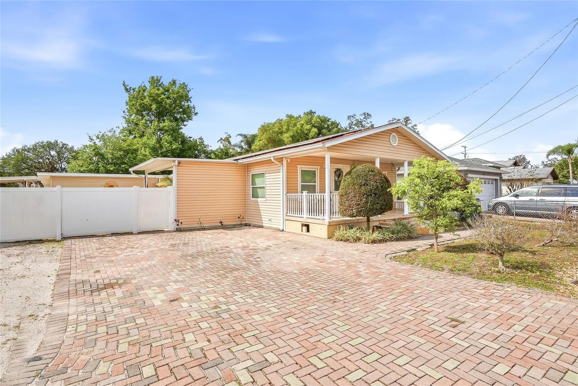3014 W Wilder Avenue Tampa FL 33614