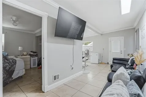 3014 W Wilder Avenue Tampa FL 33614