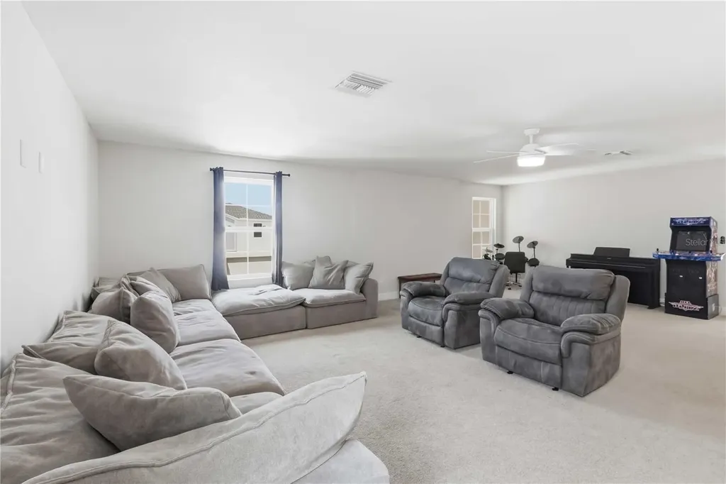 14806 Summer Branch Drive Lithia FL 33547