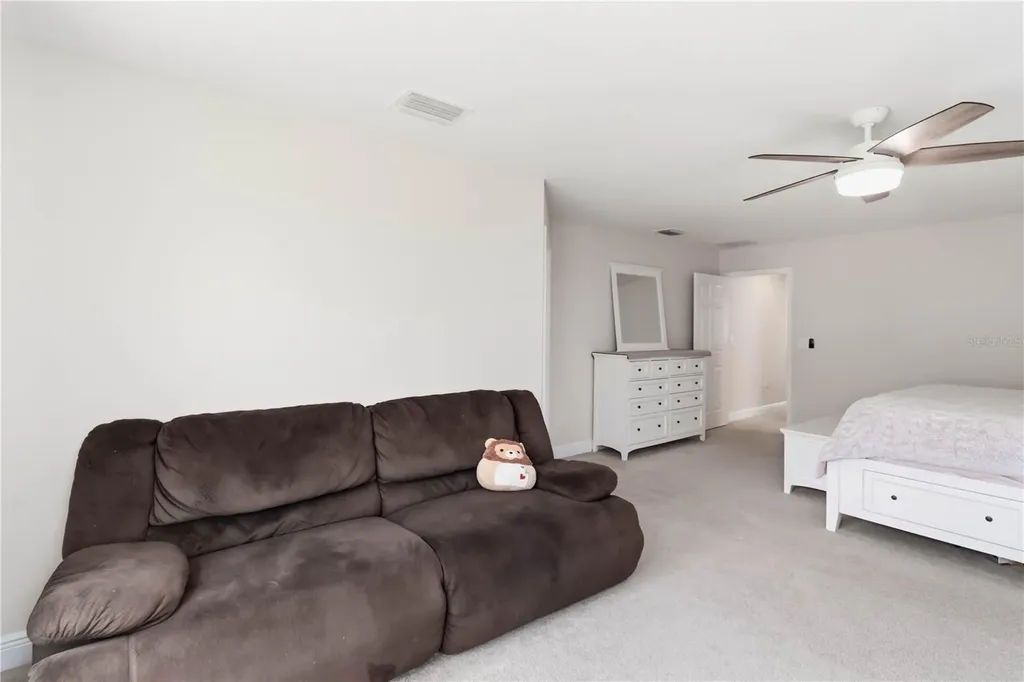 14806 Summer Branch Drive Lithia FL 33547