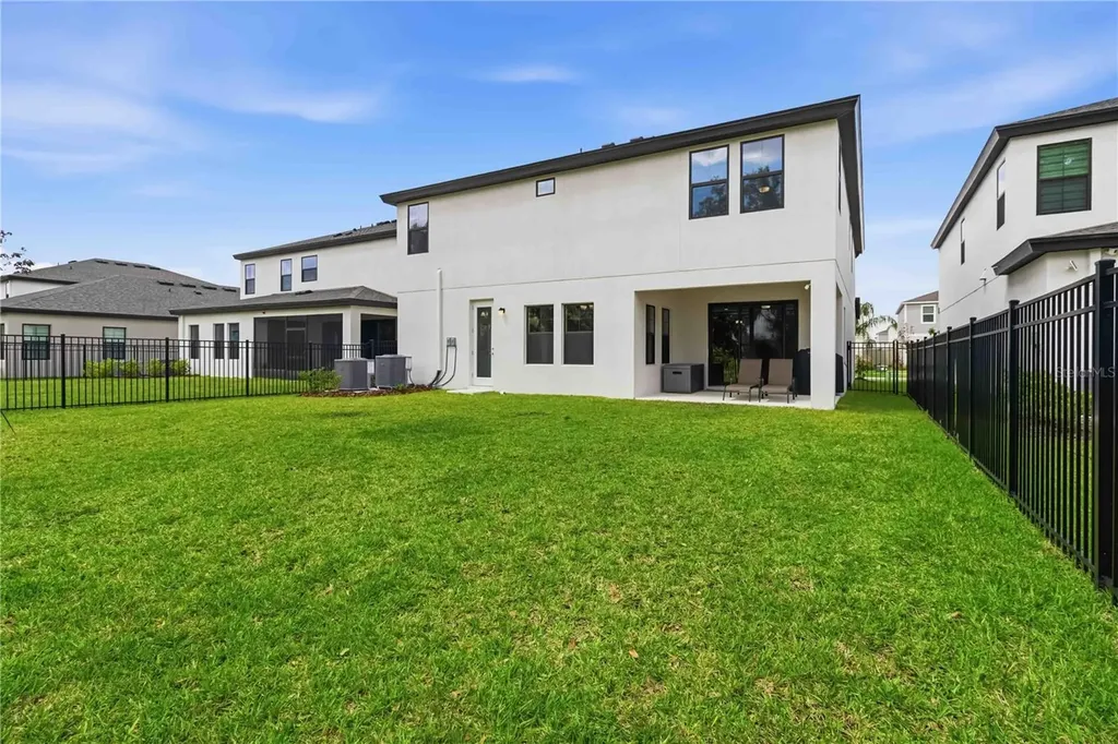 14806 Summer Branch Drive Lithia FL 33547