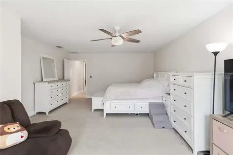 14806 Summer Branch Drive Lithia FL 33547