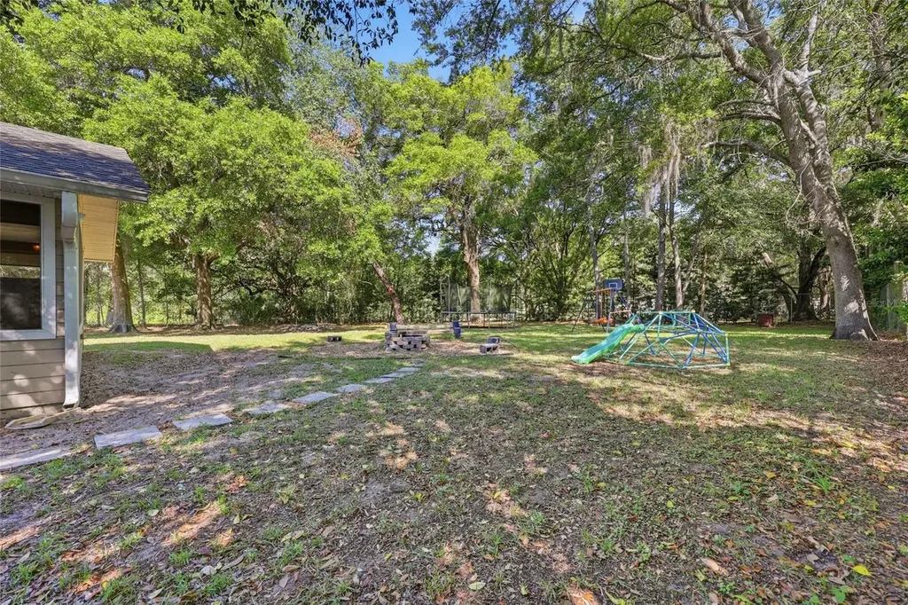 347 Ashley Street Hawthorne FL 32640