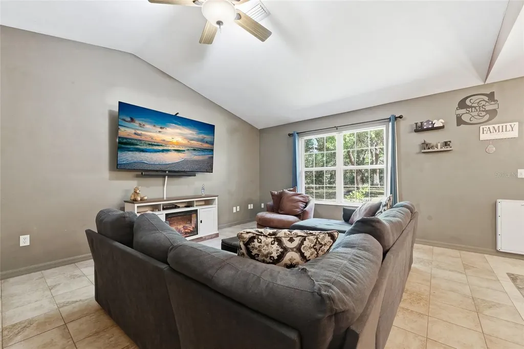 347 Ashley Street Hawthorne FL 32640