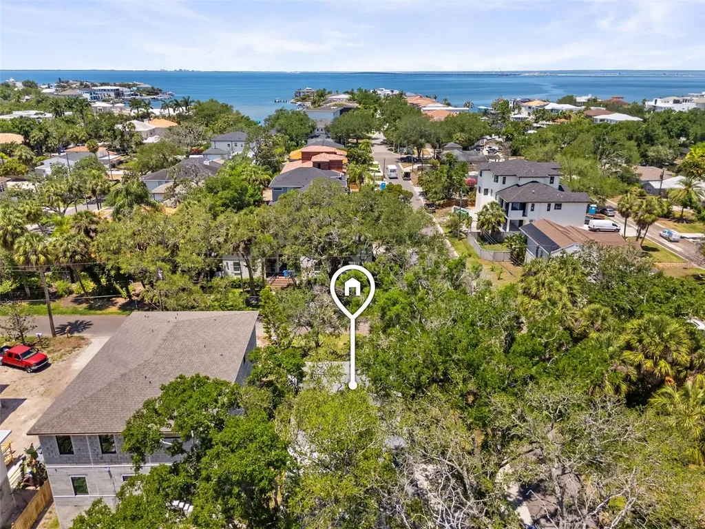 2118 S Venus Street Tampa FL 33629