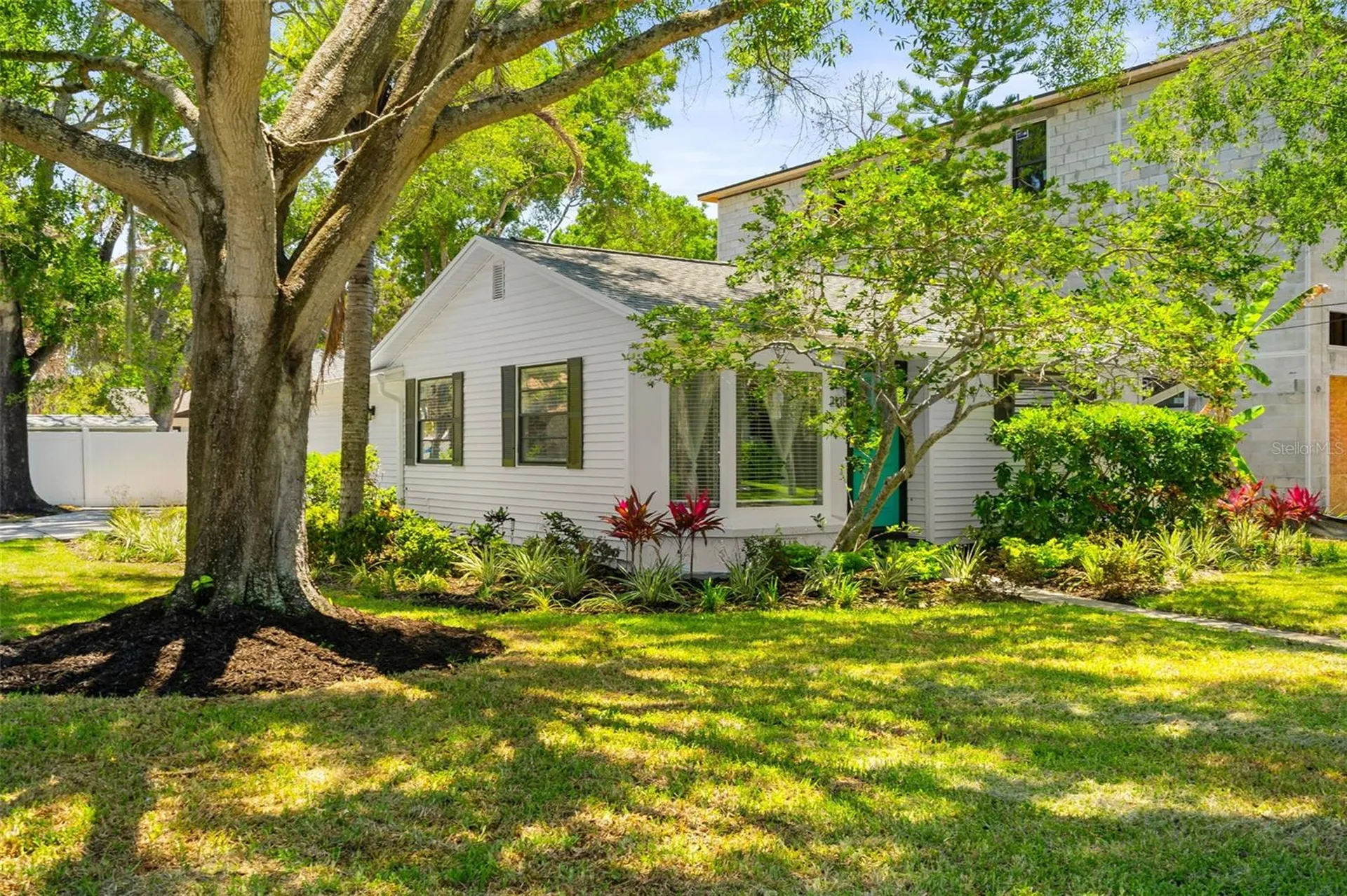 2118 S Venus Street Tampa FL 33629