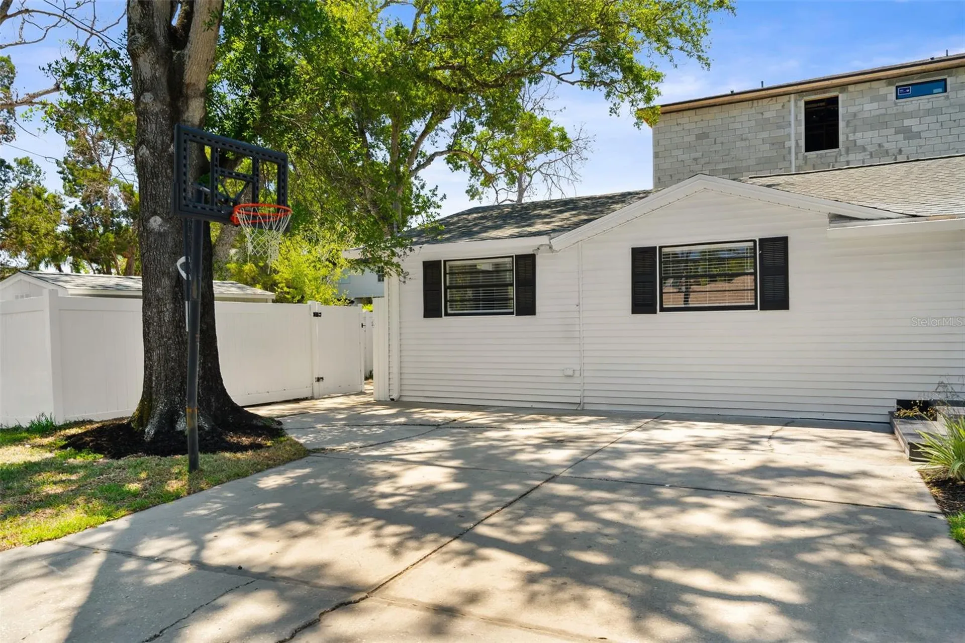 2118 S Venus Street Tampa FL 33629