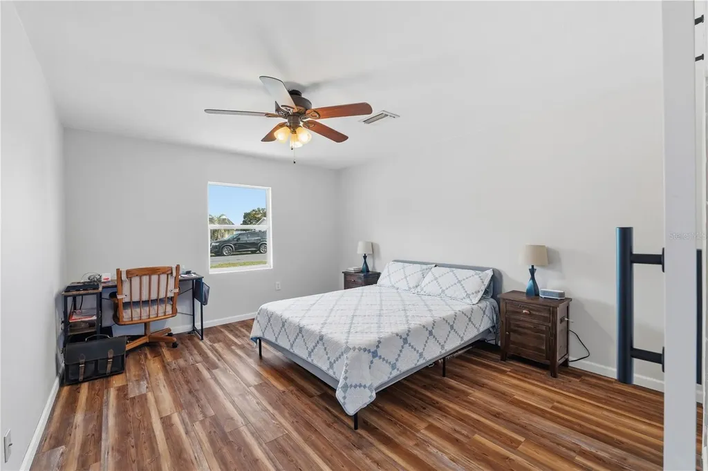 39502 9th Avenue Zephyrhills FL 33542