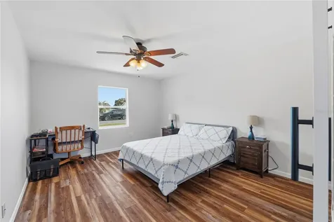 39502 9th Avenue Zephyrhills FL 33542