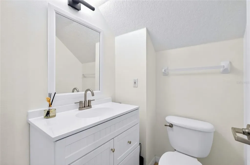 2006 Stone Abbey Boulevard Orlando FL 32828