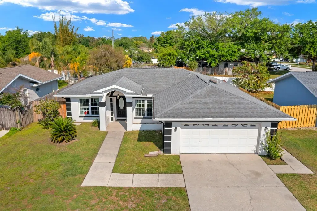 1916 Cloverdale Court Lutz FL 33549