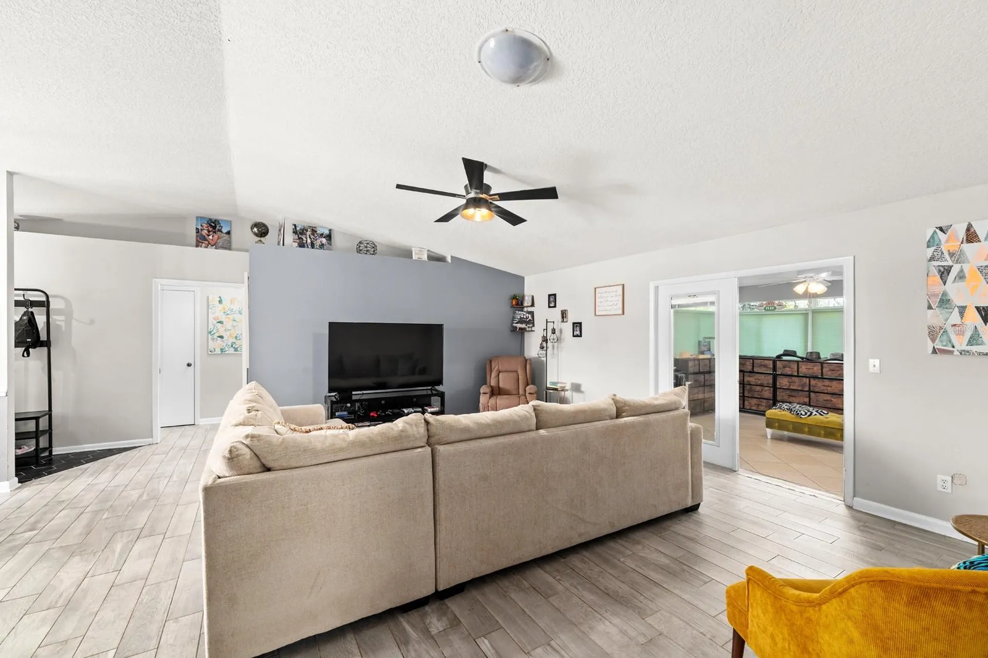 1916 Cloverdale Court Lutz FL 33549