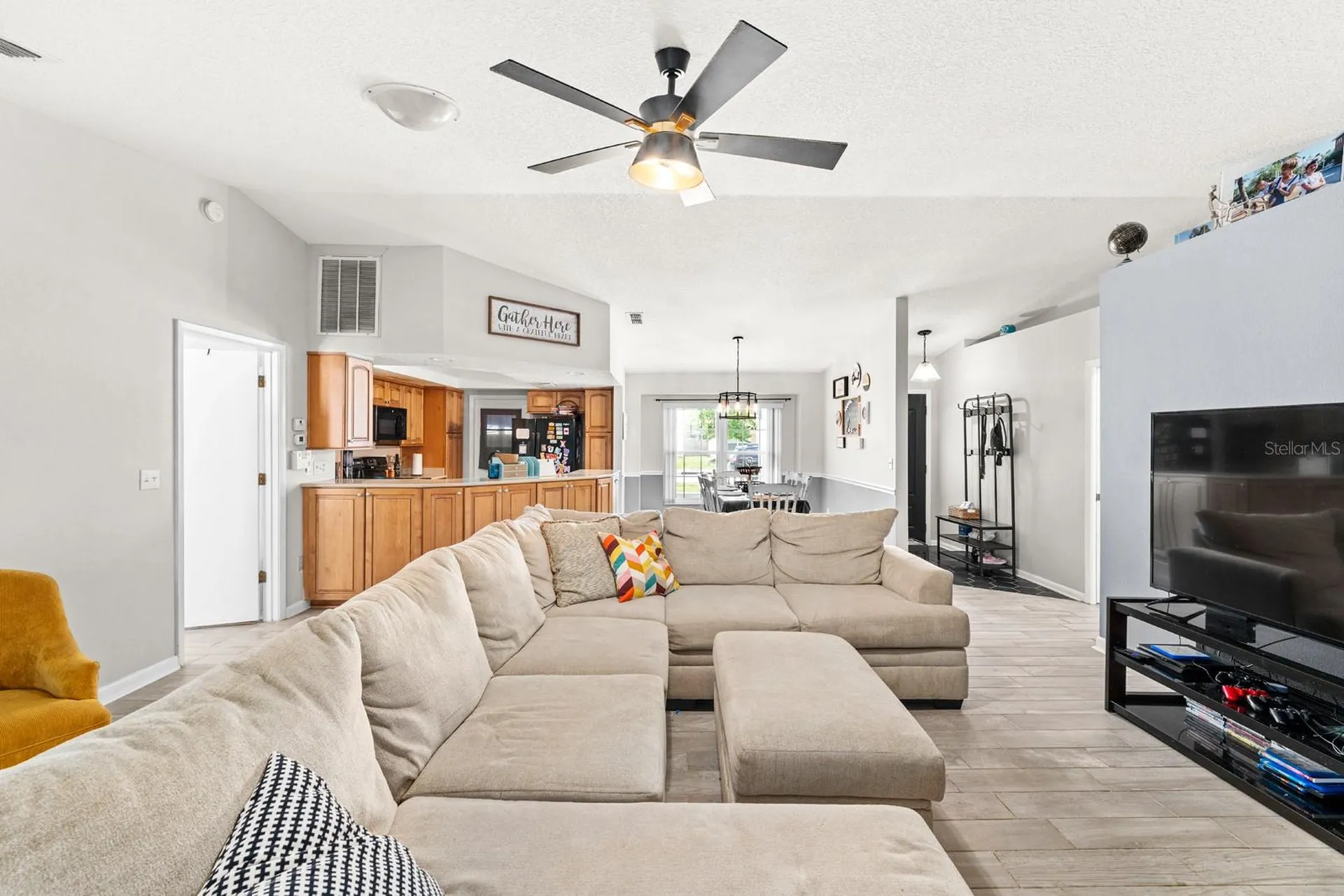 1916 Cloverdale Court Lutz FL 33549