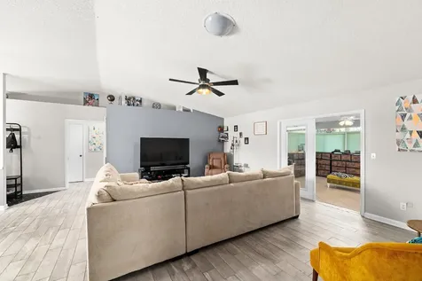 1916 Cloverdale Court Lutz FL 33549