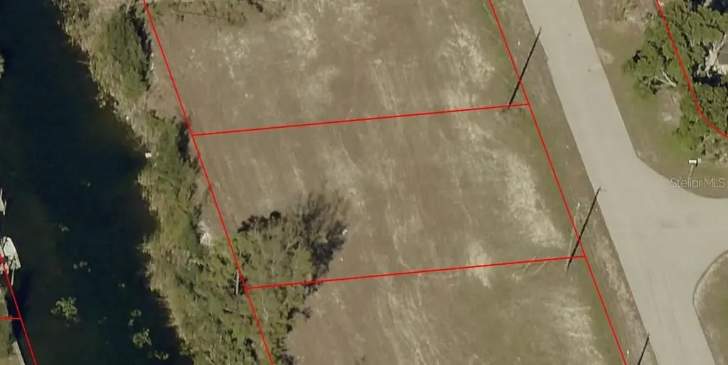 3322 NE 9th Place Cape Coral FL 33909