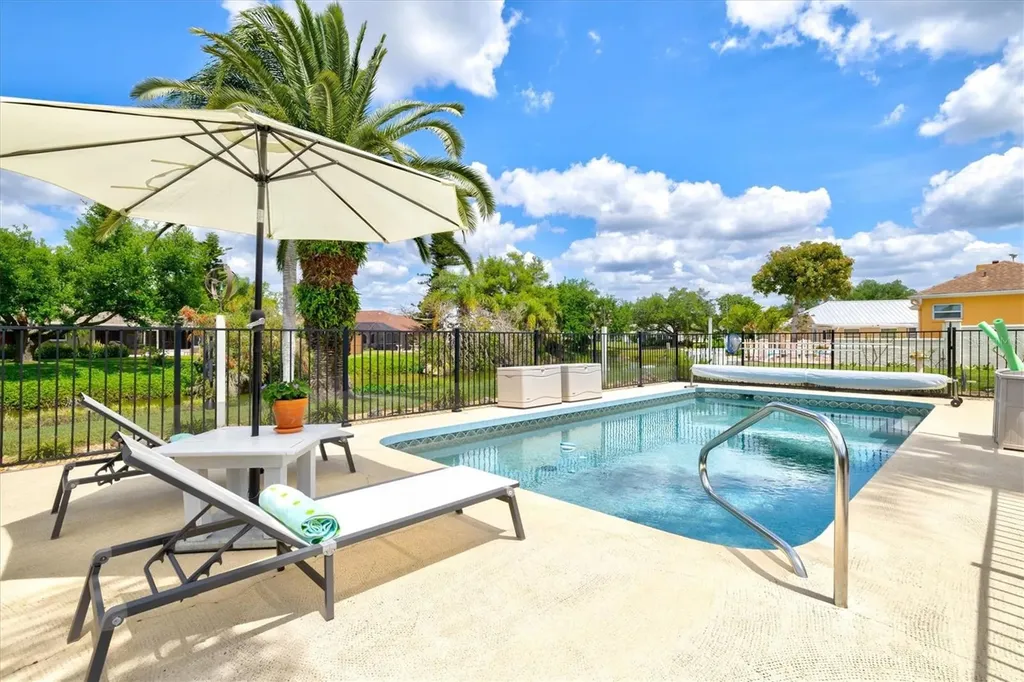1147 Sleepy Hollow Court Venice FL 34285