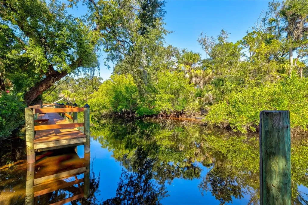 1147 Sleepy Hollow Court Venice FL 34285