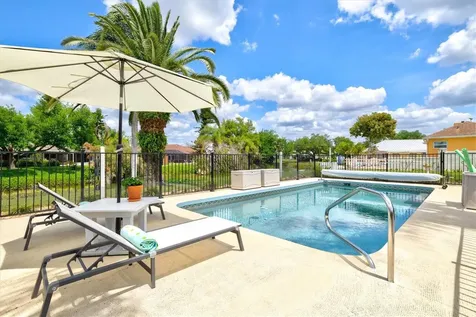 1147 Sleepy Hollow Court Venice FL 34285