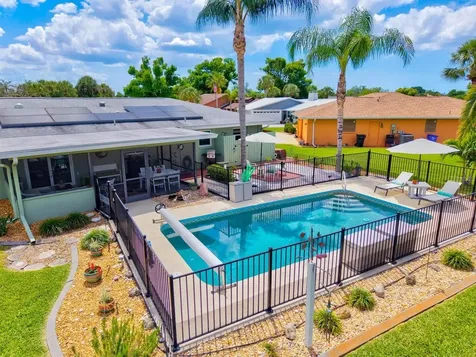 1147 Sleepy Hollow Court Venice FL 34285