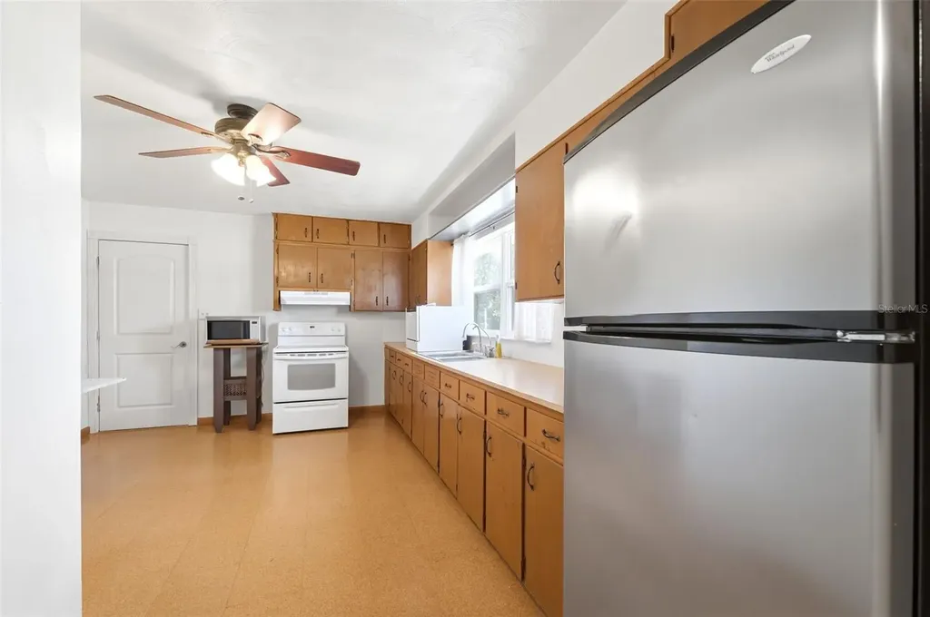 18749 Us Highway 41 Spring Hill FL 34610