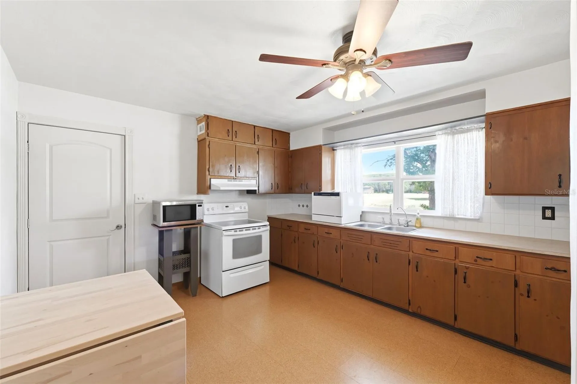 18749 Us Highway 41 Spring Hill FL 34610