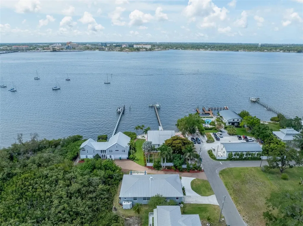 310 13th Avenue W Palmetto FL 34221