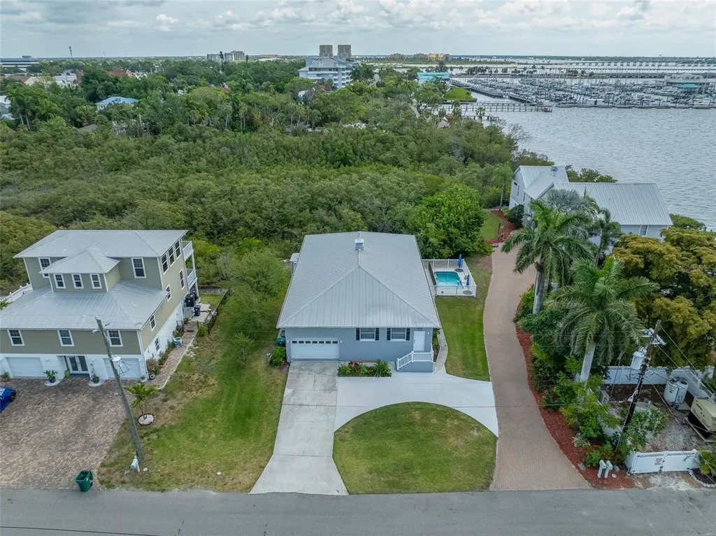 310 13th Avenue W Palmetto FL 34221