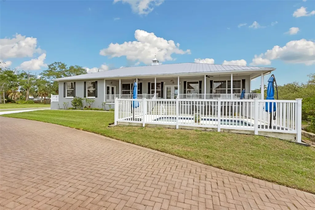 310 13th Avenue W Palmetto FL 34221
