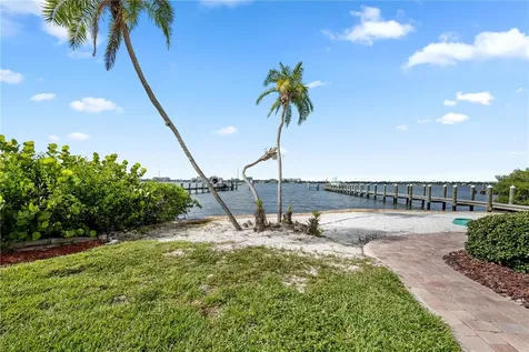 310 13th Avenue W Palmetto FL 34221