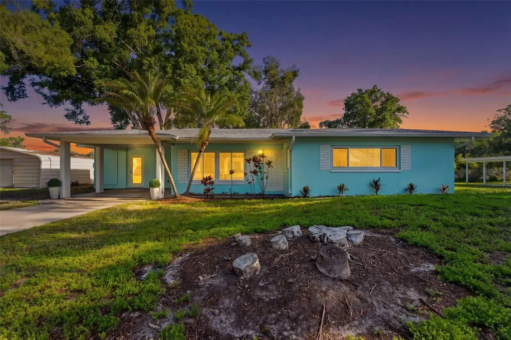 910 Linwood Terrace Lutz FL 33549