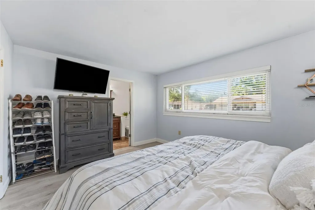910 Linwood Terrace Lutz FL 33549
