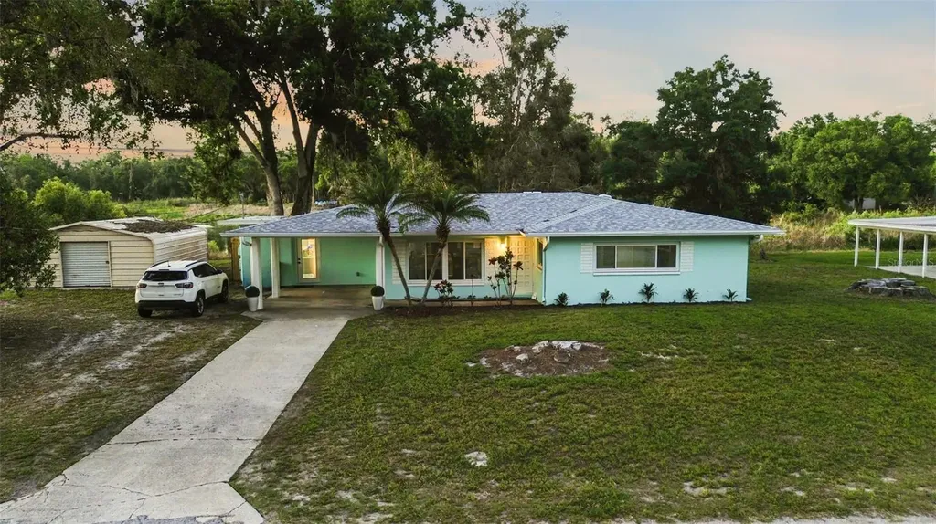 910 Linwood Terrace Lutz FL 33549