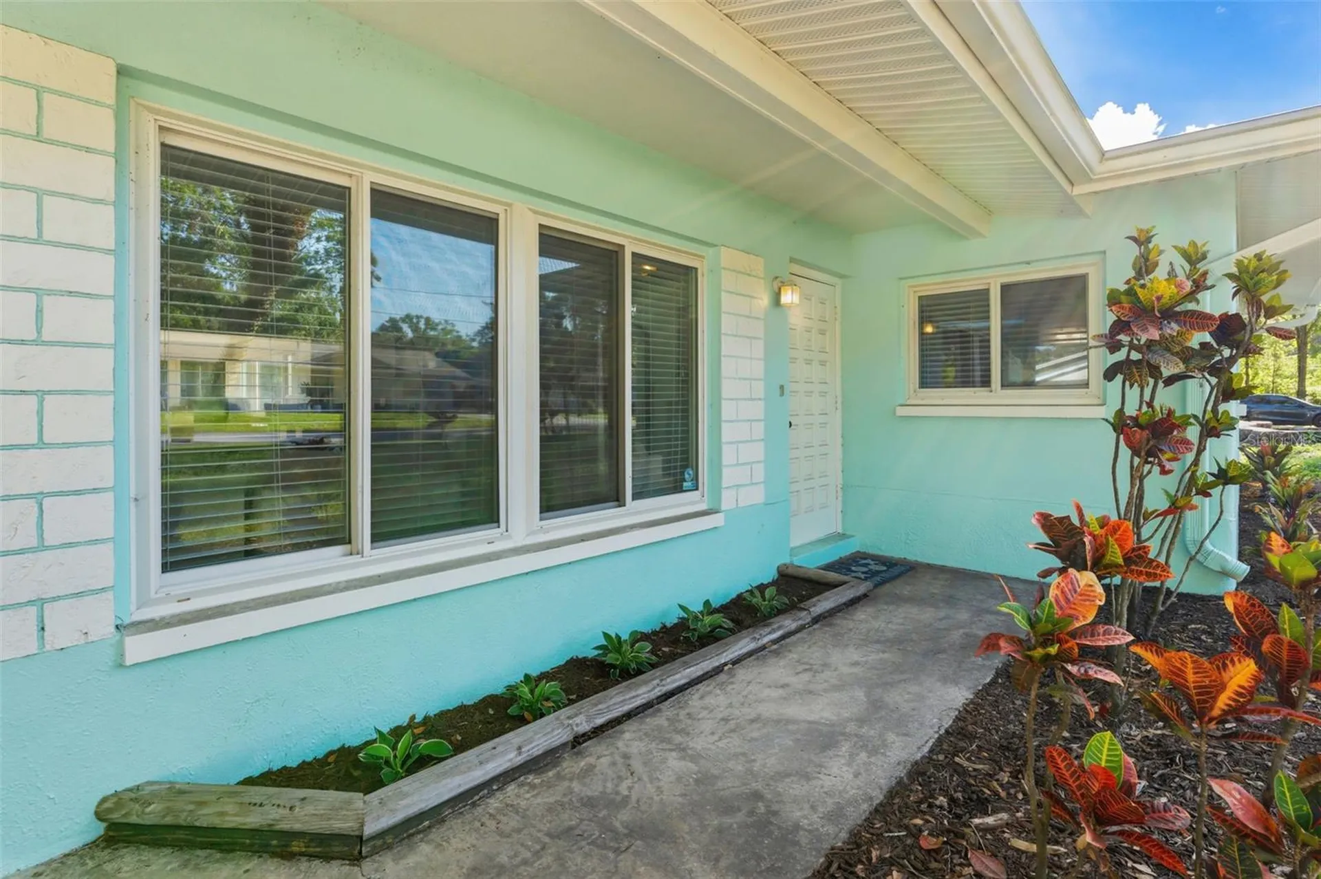 910 Linwood Terrace Lutz FL 33549
