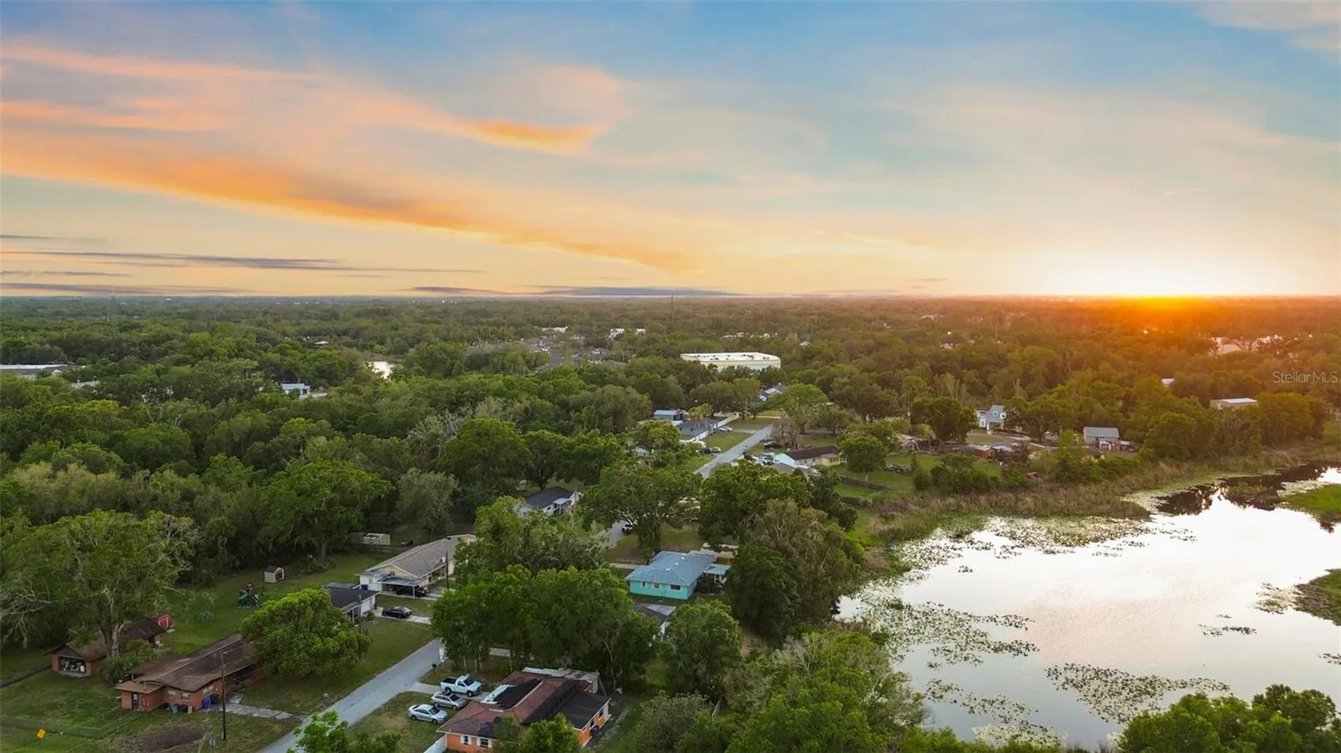 910 Linwood Terrace Lutz FL 33549