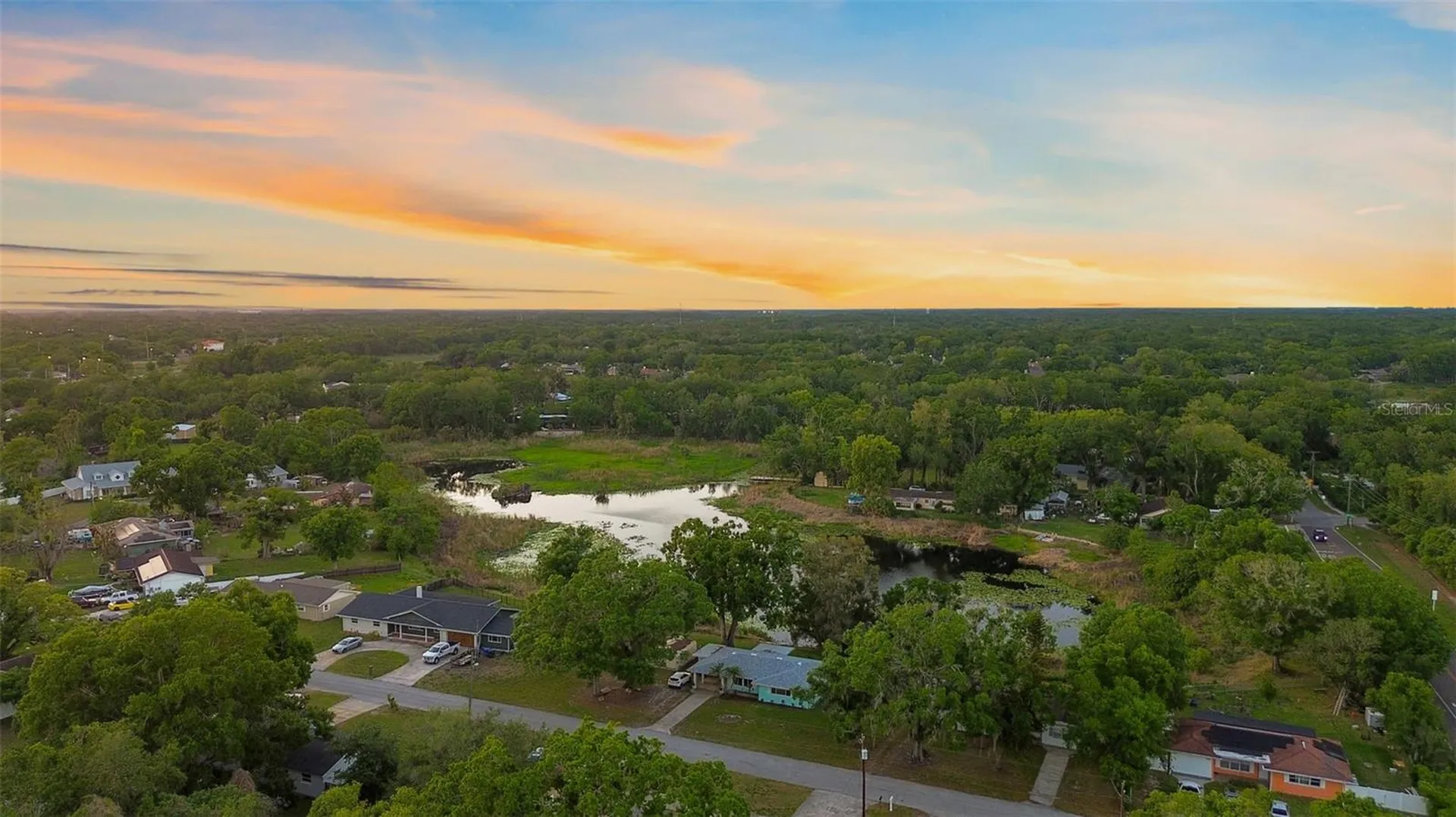 910 Linwood Terrace Lutz FL 33549