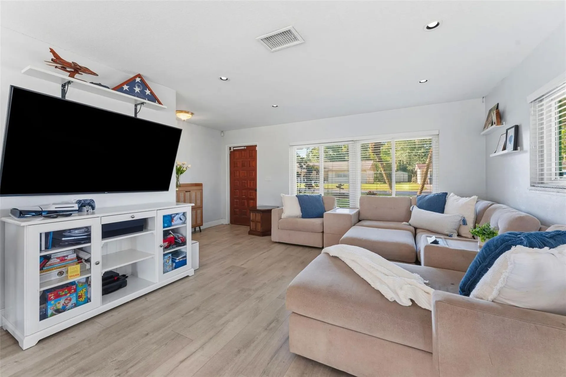 910 Linwood Terrace Lutz FL 33549