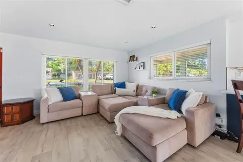 910 Linwood Terrace Lutz FL 33549
