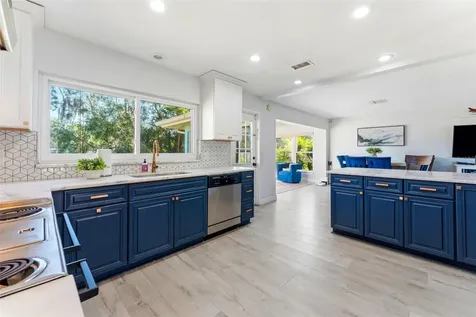 910 Linwood Terrace Lutz FL 33549