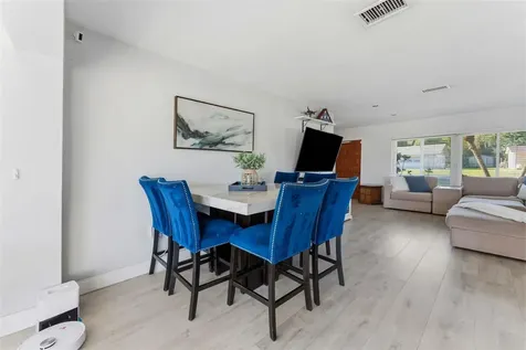 910 Linwood Terrace Lutz FL 33549