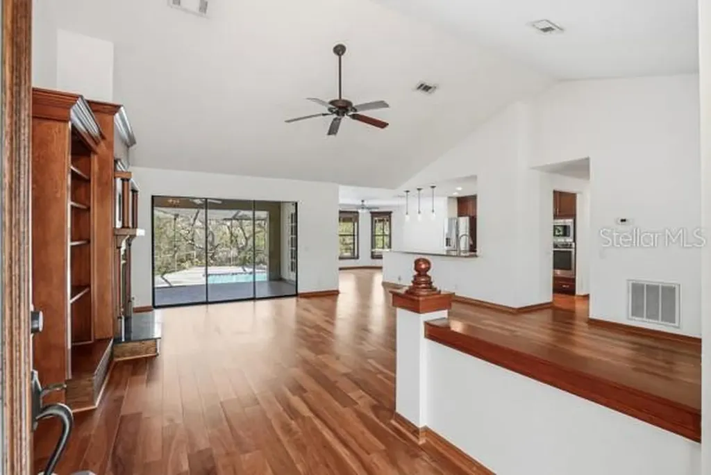 1212 Weybridge Lane Dunedin FL 34698